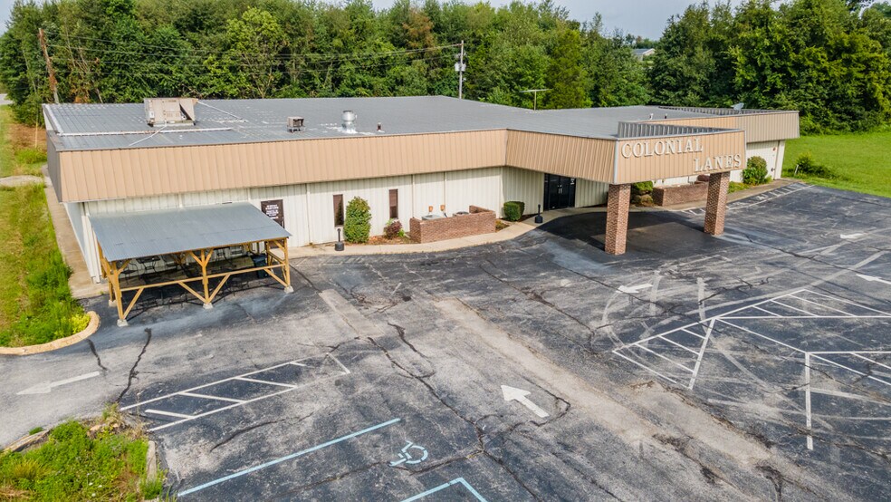 More Photos Of 1849 Gardner Ln NW, Corydon Sports And Entertainment For Sale