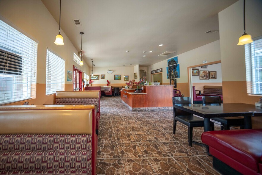 More Photos Of 40311 Sierra Dr, Three Rivers General Retail For Sale