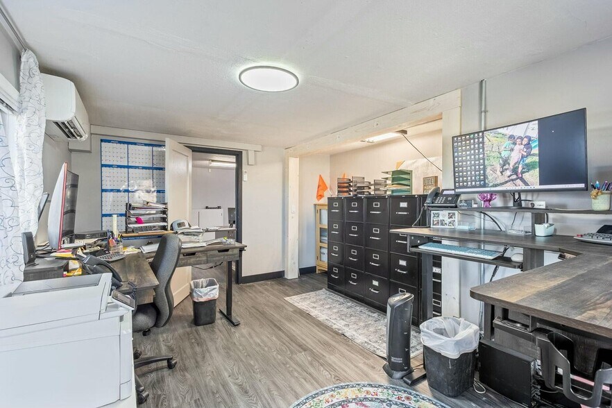 More Photos Of 1810 SW Highway 97, Madras Auto Dealership For Sale