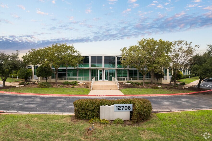More Photos Of 12708 Riata Vista Cir, Austin Office For Lease