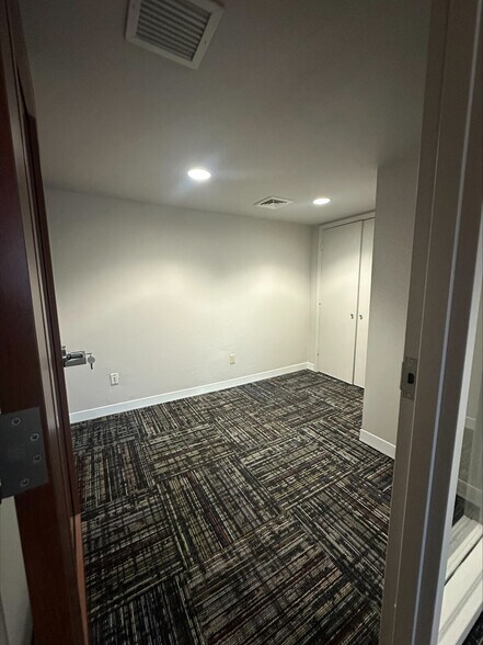 More Photos Of 4525 S Klein Ave, Oklahoma City Medical For Lease