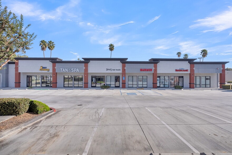 More Photos Of 6940 Indiana Ave, Riverside Unknown For Lease