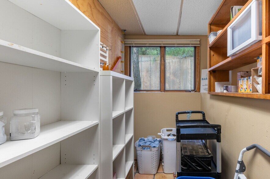 More Photos Of 29713 Troutdale Scenic Dr, Evergreen Office For Sale