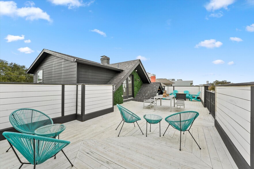 More Photos Of 235 Westheimer Rd, Houston Apartments For Sale