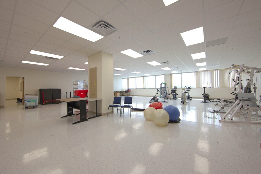 More Photos Of 3425 Lake Alfred Rd, Winter Haven Medical For Lease