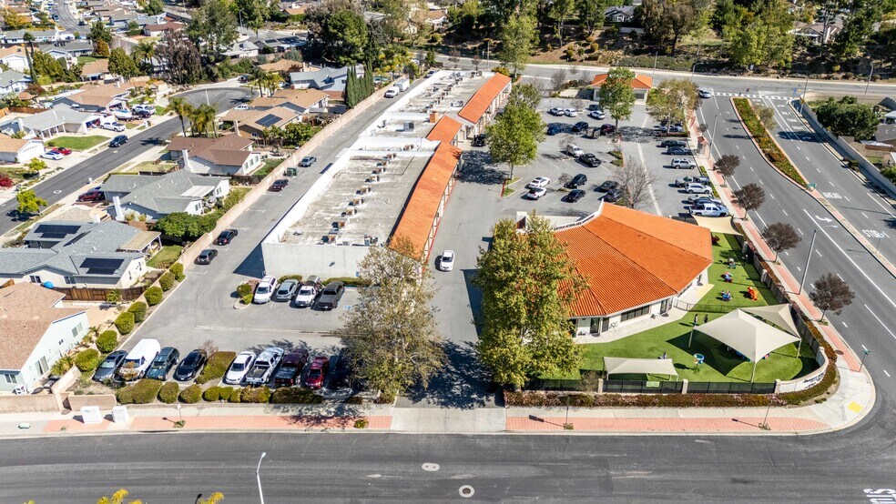More Photos Of 14711 Princeton Ave, Moorpark Freestanding For Sale