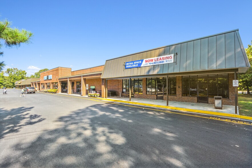 More Photos Of King William Ave Btwn Ogd St @ King William Ave btwn Ogden St & Ch, West Point Unknown For Lease