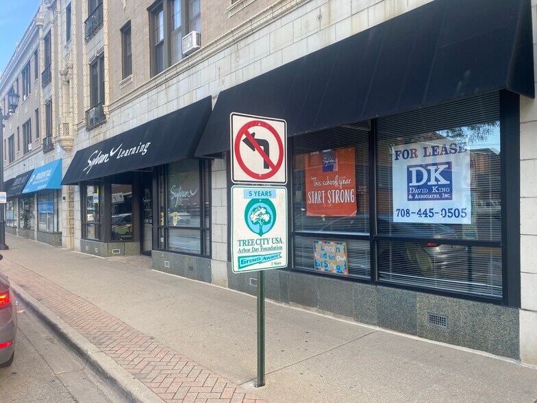 More Photos Of 7211-7227 Madison St, Forest Park Storefront Retail Office For Lease