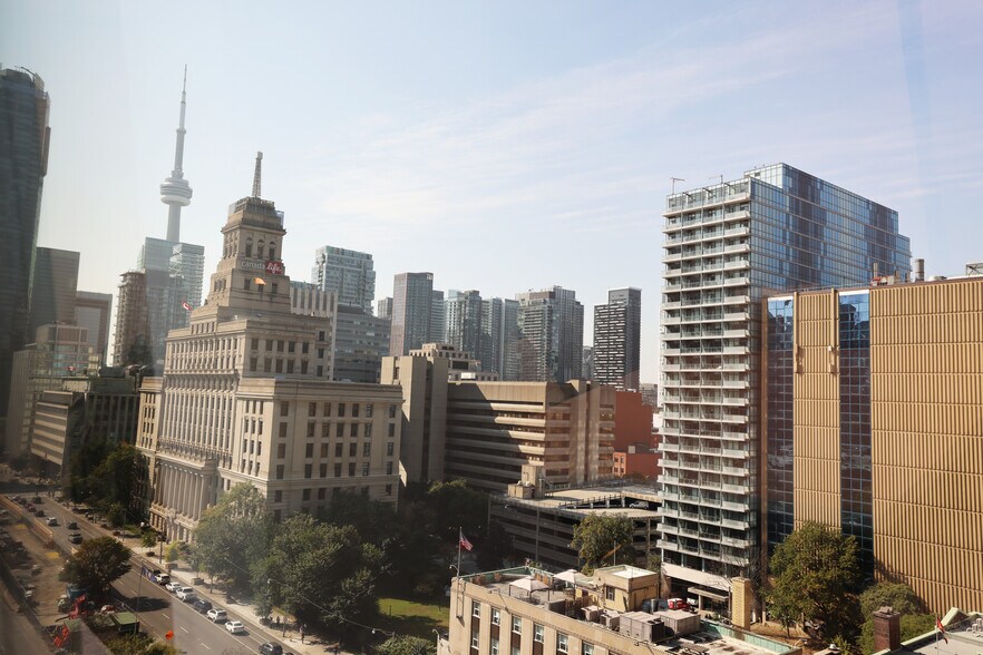 More Photos Of 375 University Ave, Toronto Office For Lease