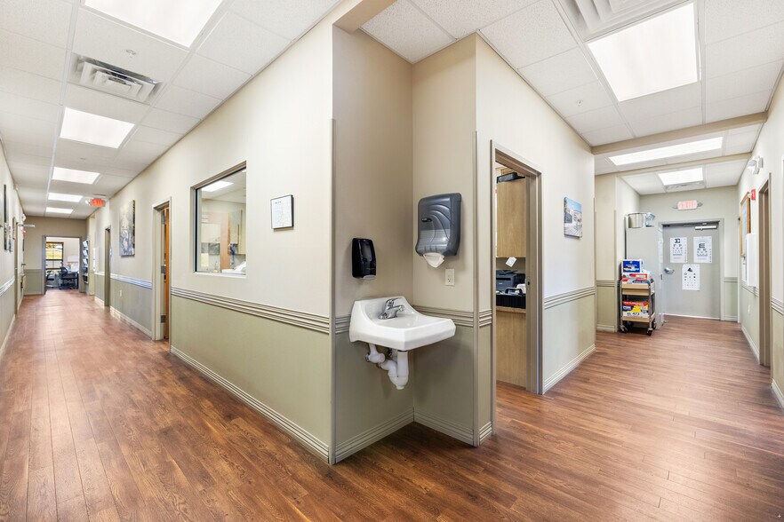 More Photos Of 930 Adell Ree Park Ln, Knoxville Medical For Sale