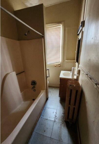 More Photos Of 2101 Rose Ave, Richmond Apartments For Sale