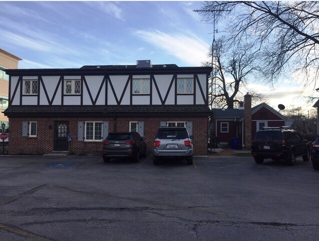 More Photos Of 420 Pennsylvania Ave, Glen Ellyn Medical For Sale