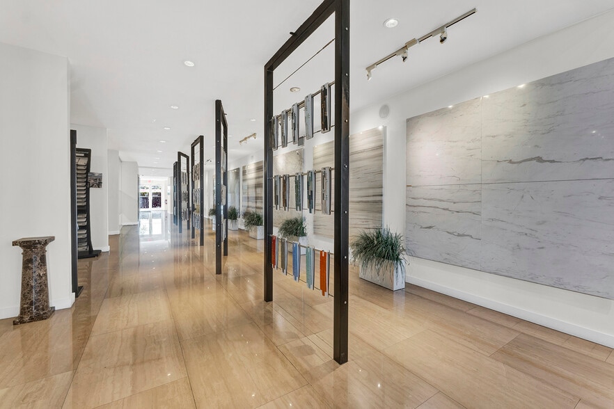 More Photos Of 821 N 21st Ave, Hollywood Storefront Retail Office For Lease