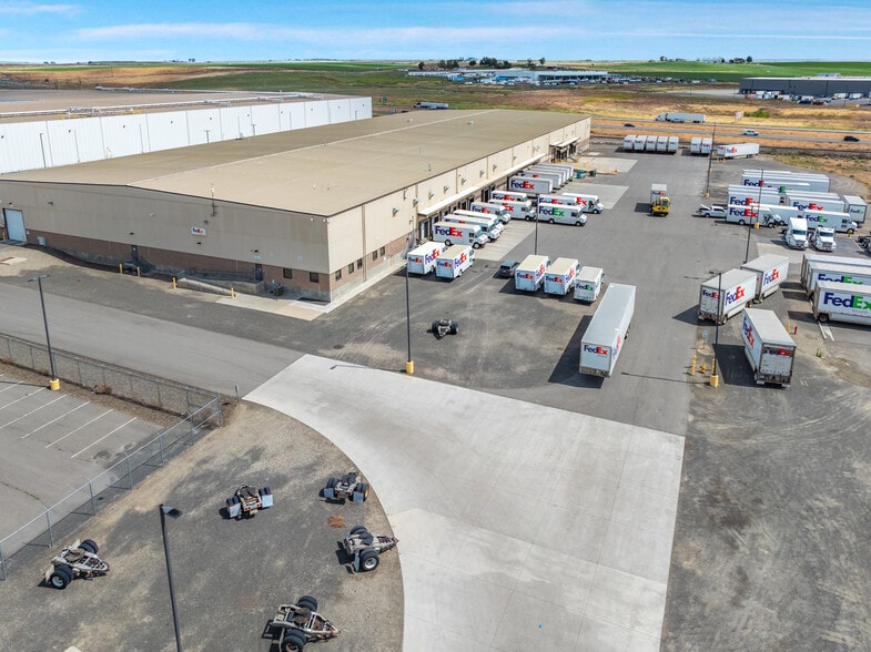 More Photos Of 5515 Industrial Way, Pasco Distribution For Sale
