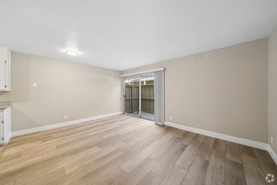 More Photos Of 2125 92nd Ave, Oakland Apartments For Sale