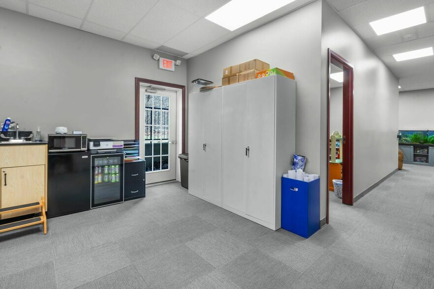 More Photos Of 695 Pro Med Ln, Carmel Medical For Sale