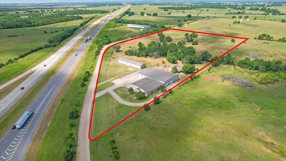 More Photos Of 350 Nails Crossing Rd, Caddo Warehouse For Sale
