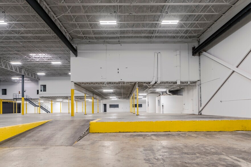 More Photos Of 5400 NW 35th Ave, Fort Lauderdale Warehouse For Lease