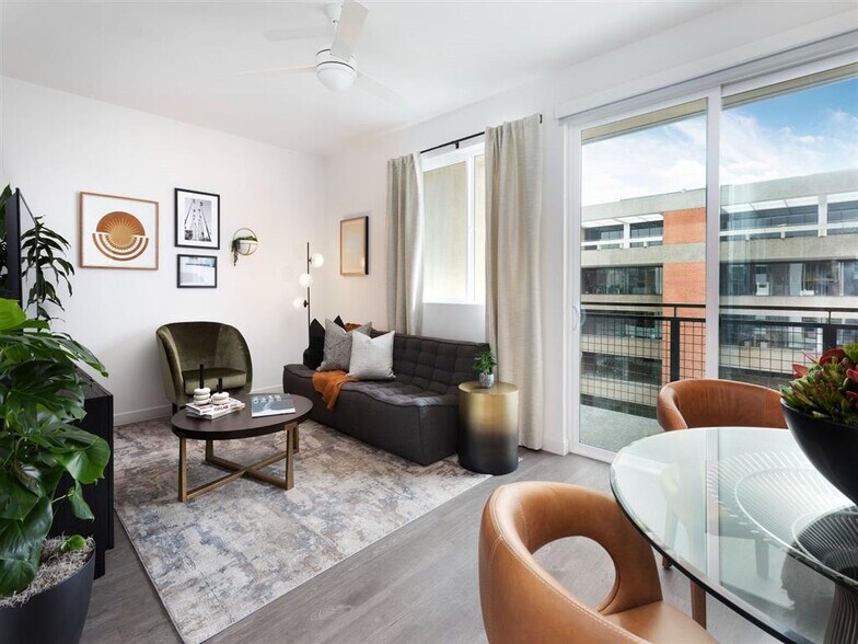 More Photos Of 375 Camino De La Reina, San Diego Multifamily For Sale