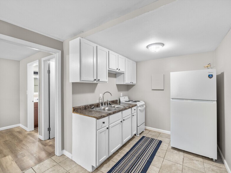 More Photos Of 1001 W Parrish Ave, Owensboro Apartments For Sale