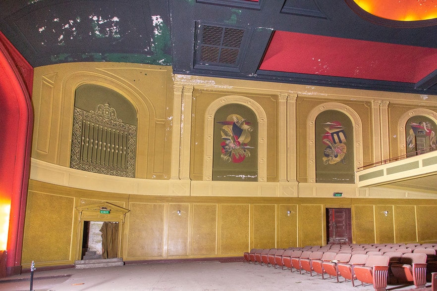 More Photos Of 401-411 N Main St, Pueblo Movie Theatre For Sale