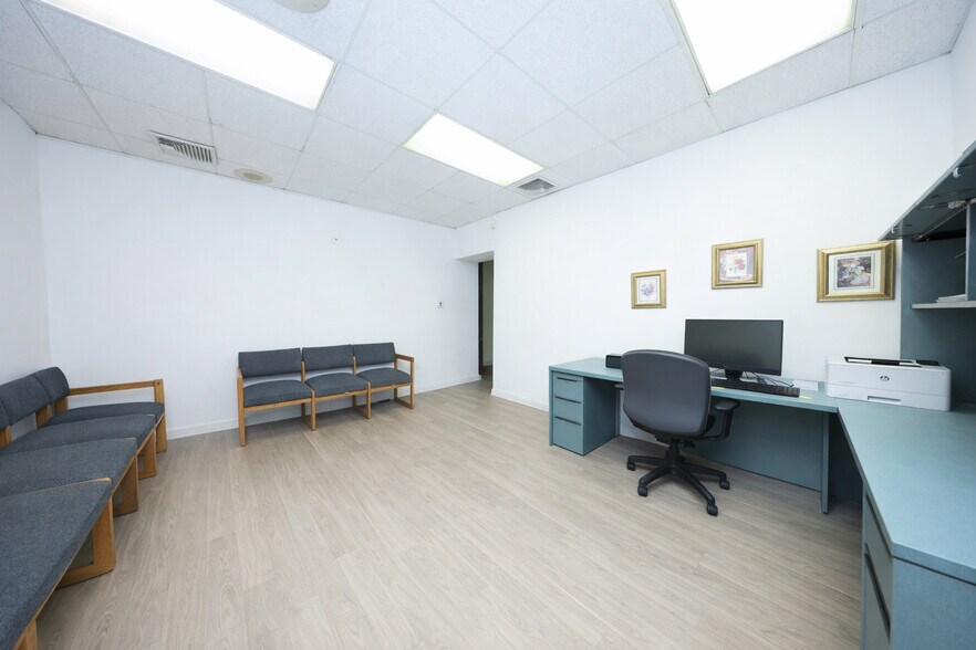 More Photos Of 8510 Bay 16th St, Brooklyn Office For Sale