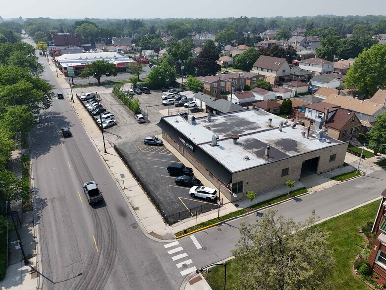 More Photos Of 7606 W Touhy Ave, Chicago Auto Repair For Sale