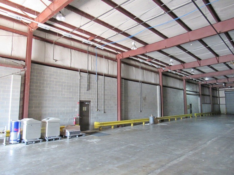 More Photos Of 2525 Hougton Ave, South Boston Manufacturing For Lease