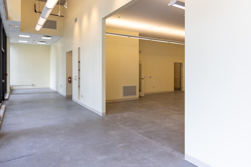 More Photos Of 601 W Rosemary St, Chapel Hill Apartments For Sale