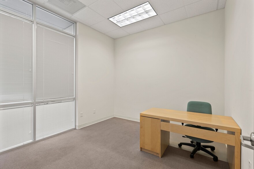 More Photos Of 959-987 Corporate Way, Fremont Research And Development For Lease