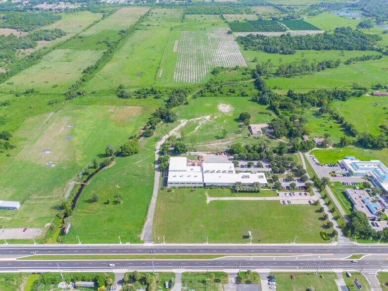 More Photos Of 2929 Dundee Rd, Winter Haven Office For Sale