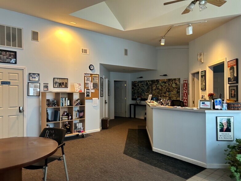 More Photos Of 3234 S Westnedge Ave, Kalamazoo Medical For Sale