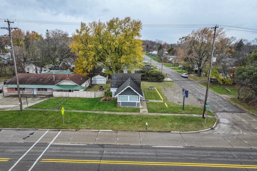 More Photos Of 4188 Fenton Rd, Flint Storefront Retail Office For Sale