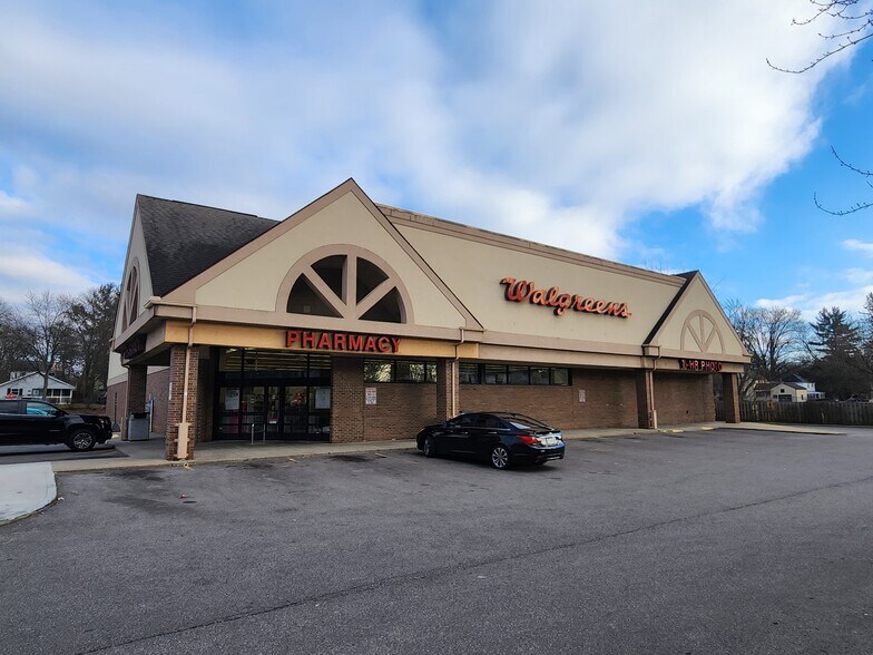 More Photos Of 1303 Copley Rd, Akron Drugstore For Lease