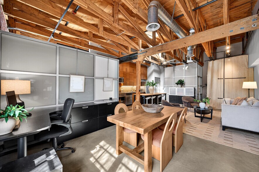 More Photos Of 1725 14th St, Sacramento Office For Sale