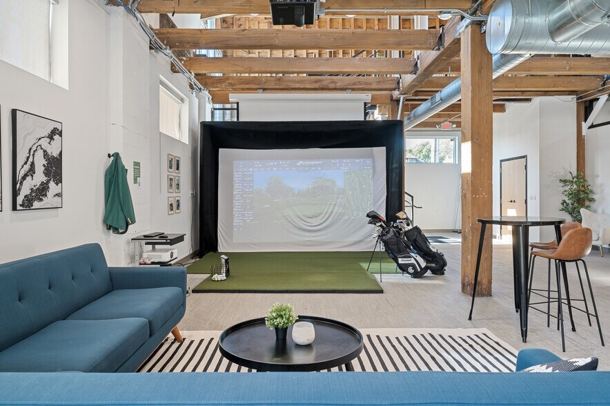 More Photos Of 1153 SE 16th Ave, Minneapolis Coworking Space