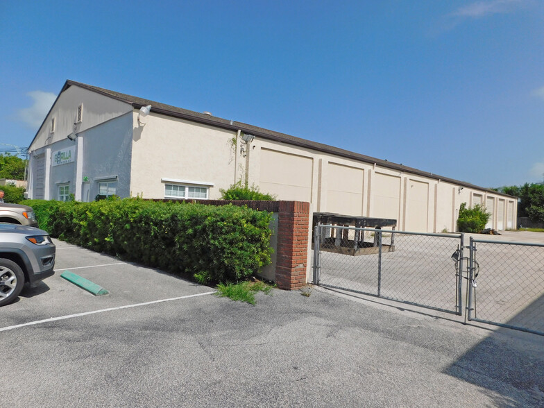 Primary Photo Of 128 Tomahawk Dr, Indian Harbour Beach Warehouse For Lease