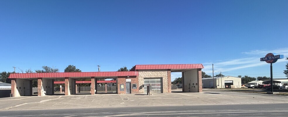 Primary Photo Of 713 Ash St, Perryton General Retail For Sale
