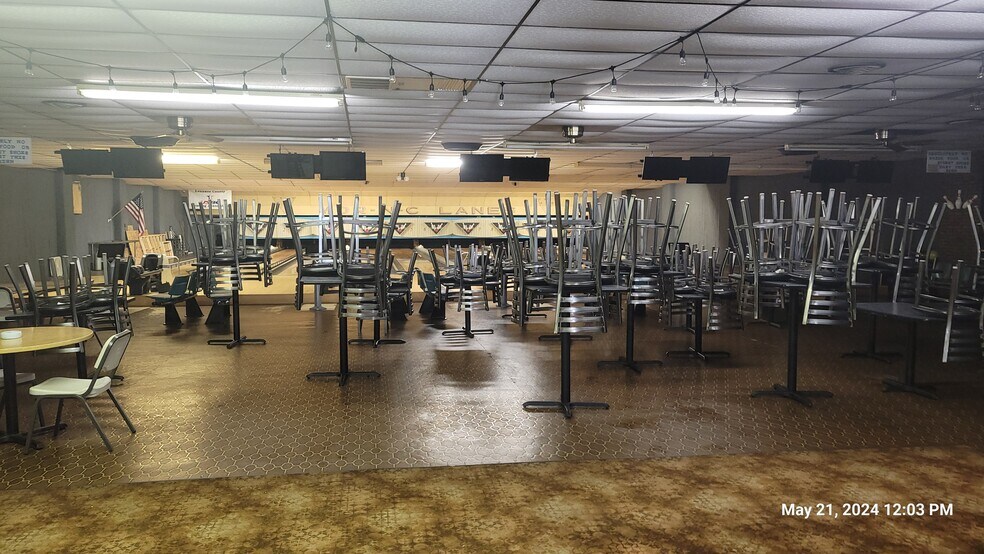 More Photos Of 136 W Main, Morenci General Retail For Sale