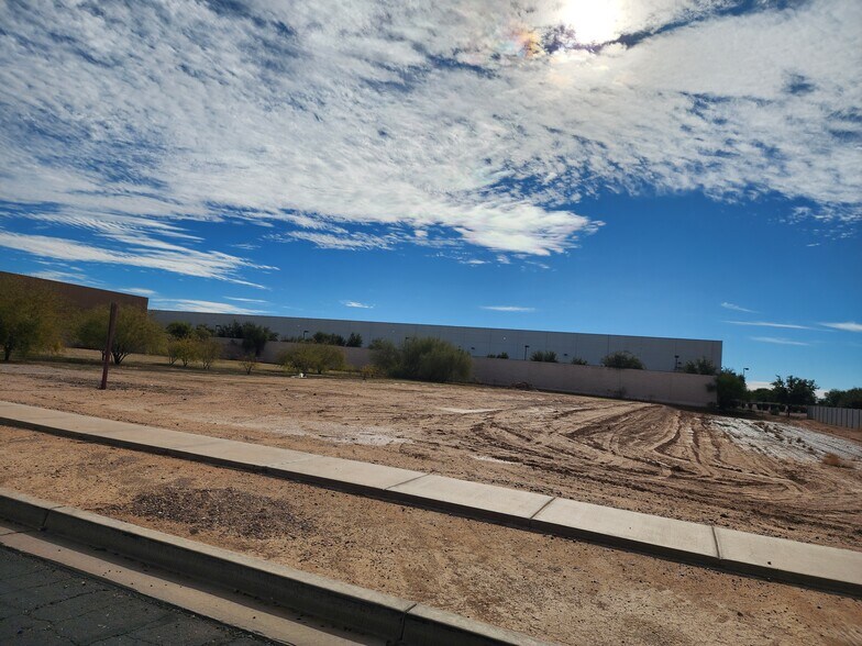 More Photos Of SEC S Douglas Dr & E Cessna Dr, Chandler Land For Sale