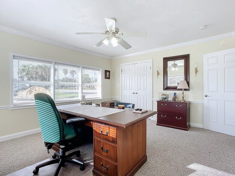 More Photos Of 409 N Ridgewood Ave, Edgewater Office For Sale