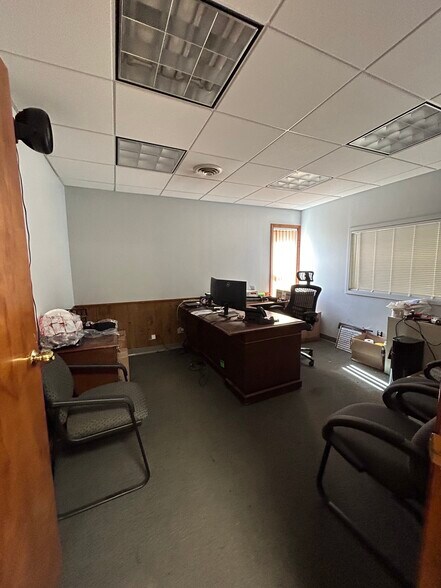 More Photos Of 2117 Old Union Rd, Buffalo Manufacturing For Lease