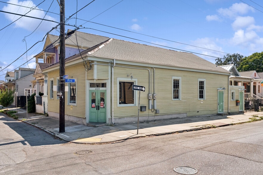 More Photos Of 2372 Constance St, New Orleans Convenience Store For Lease