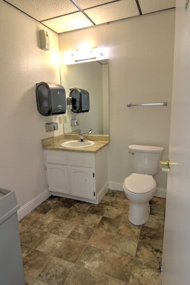 More Photos Of 1400 Wedekind Rd, Reno Office For Sale