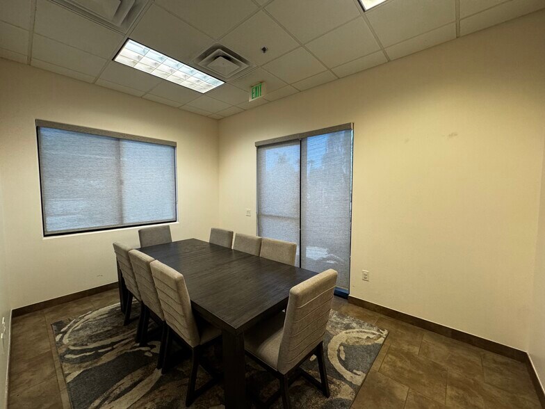 More Photos Of 44550 Village Ct, Palm Desert Office For Lease