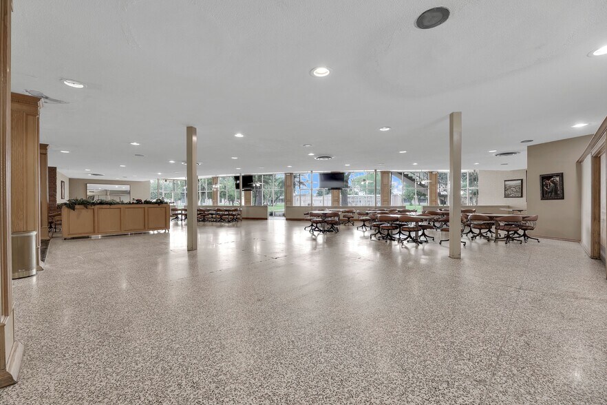 More Photos Of 1903 S Closner Blvd, Edinburg Hotel For Sale