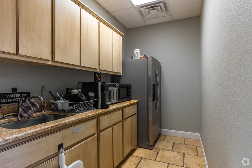 More Photos Of 10800 State Highway 191, Midland Industrial For Lease