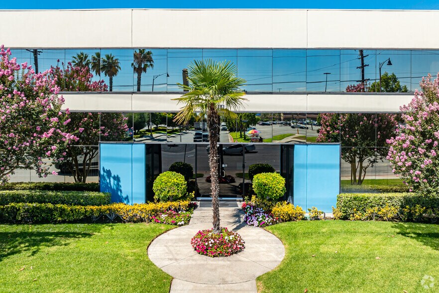 More Photos Of 1711 S Mountain Ave, Monrovia Office For Sale