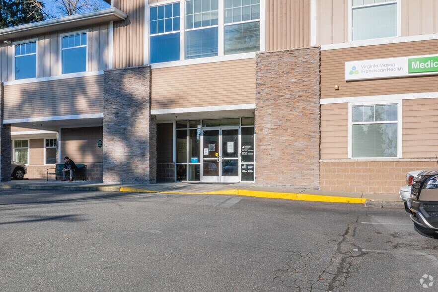 More Photos Of 15214 Canyon Rd E, Puyallup Medical For Sale