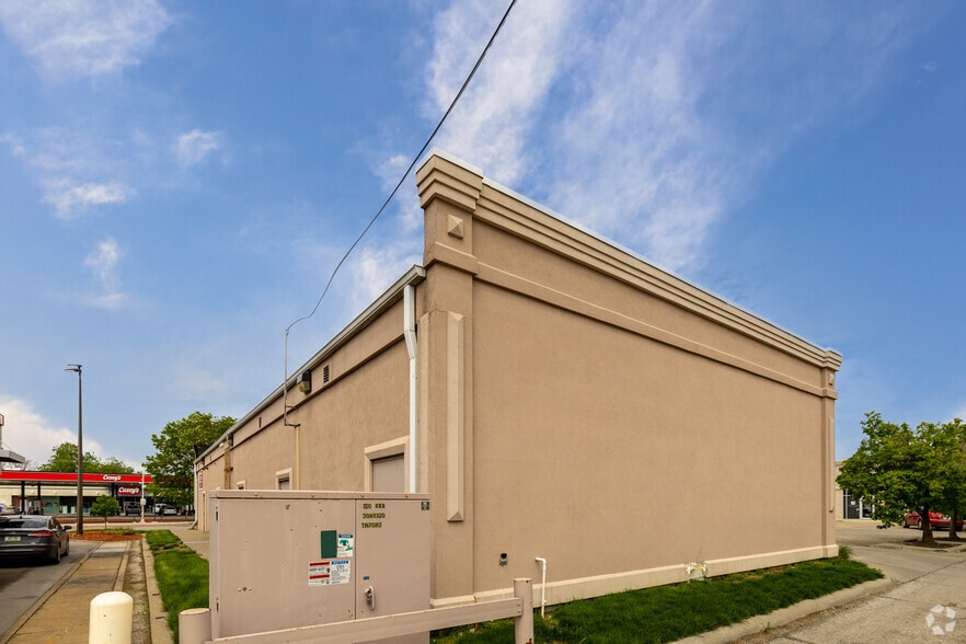 More Photos Of 1505 W Broadway, Council Bluffs Unknown For Lease